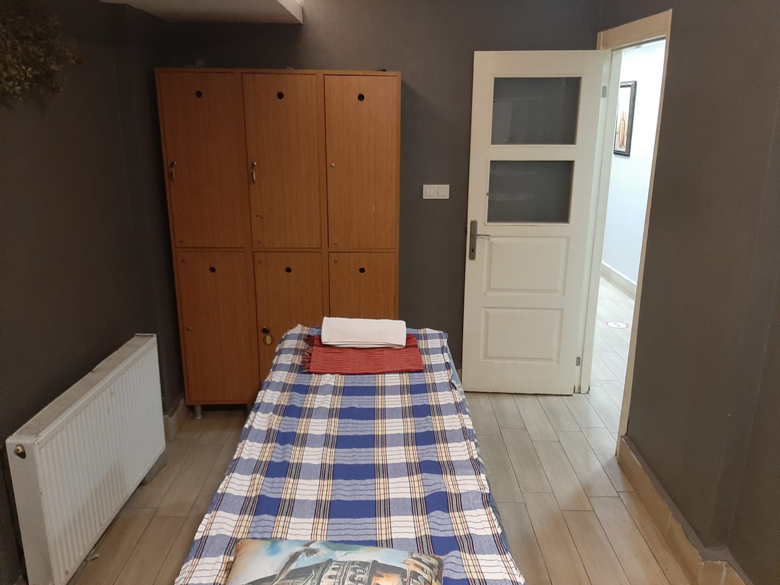 Sekmanlar Vinç: Malatya'da vinç, forklift, ekskavatör, kepçe ve lastikli kepçe hizmetlerinin yanı sıra nakliye, hafriyat, prefabrik yapı üretimi ve kurulumu ile güvenilir çözümler sunan lider firma. Modern ekipman ve uzman ekibimizle projelerinizi en yüksek standartlarda tamamlayın.