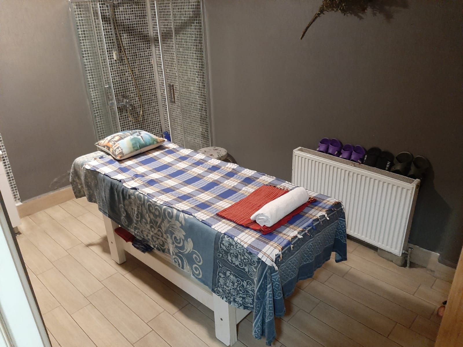 MASSAGE